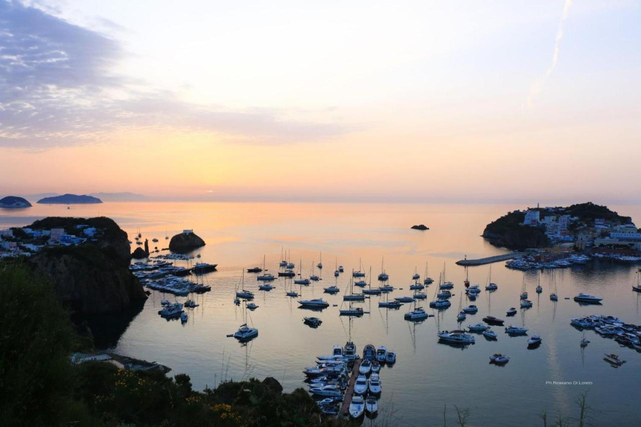 Villa Isabella Ponza Eksteriør billede