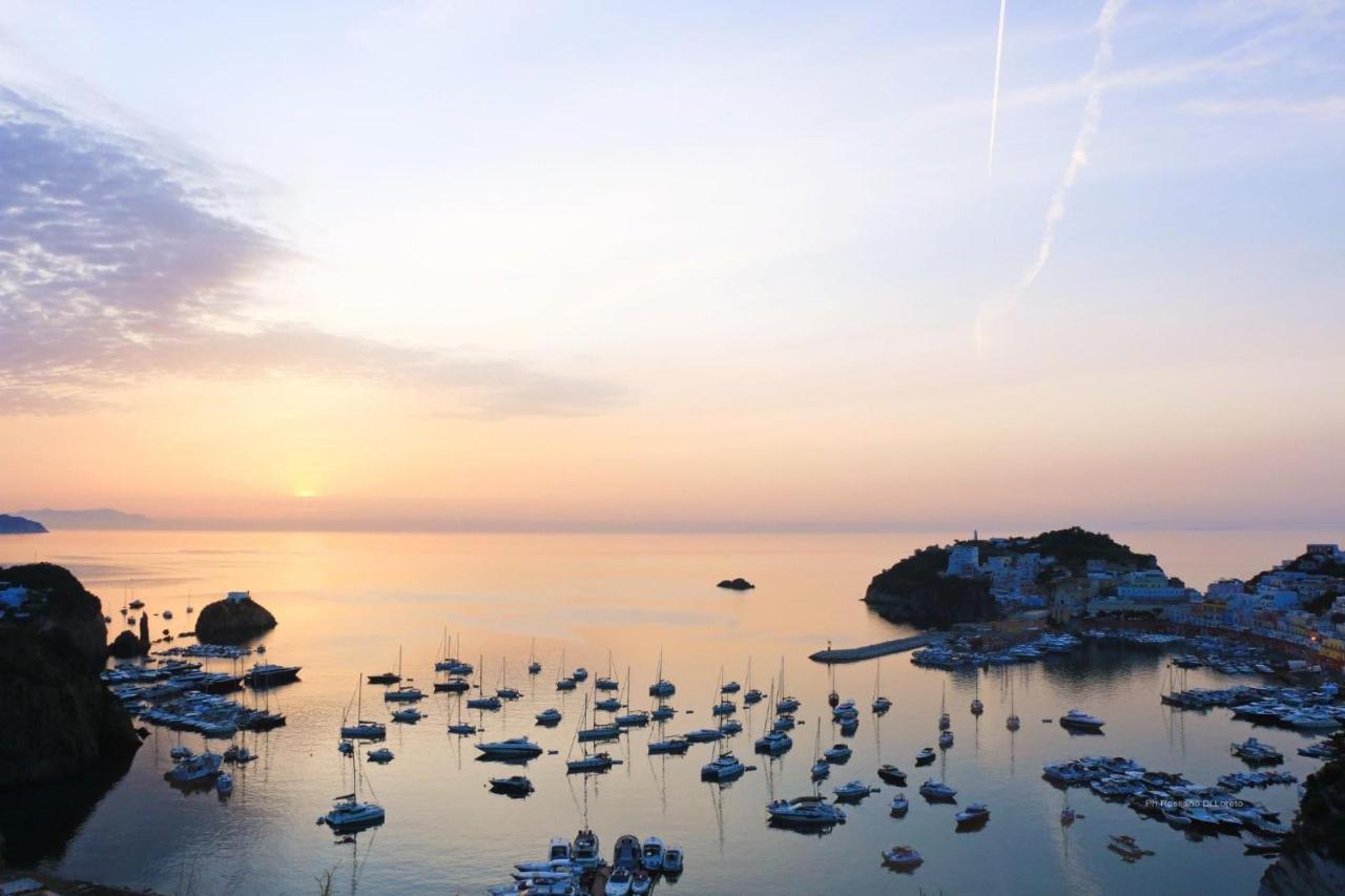 Villa Isabella Ponza Eksteriør billede